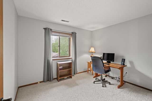 4464 Mccoll Drive, Savage, MN 55378