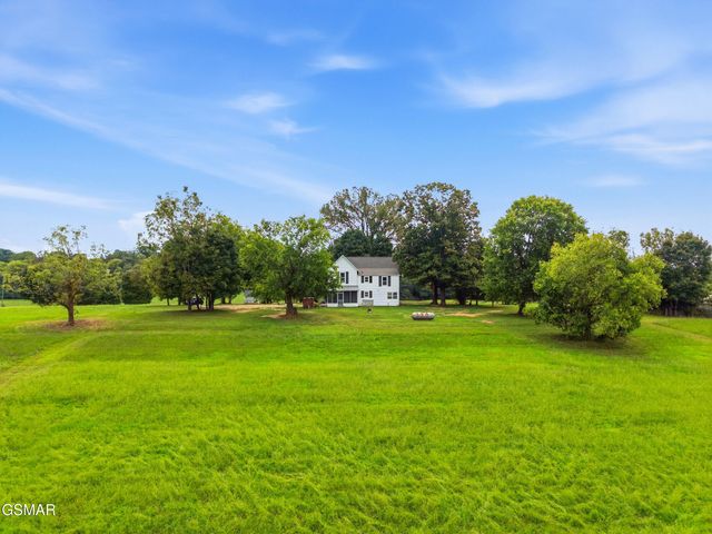 1440 McCleary Bend Road, Sevierville, TN 37876