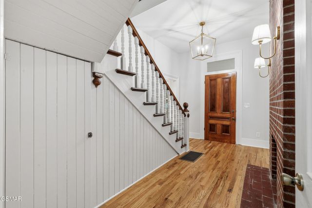 1440 McCleary Bend Road, Sevierville, TN 37876