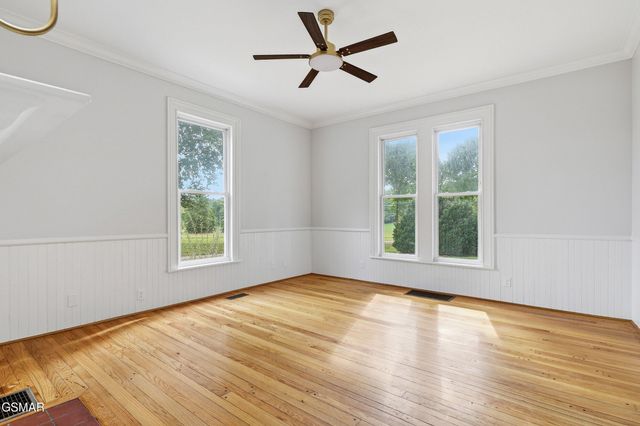 1440 McCleary Bend Road, Sevierville, TN 37876