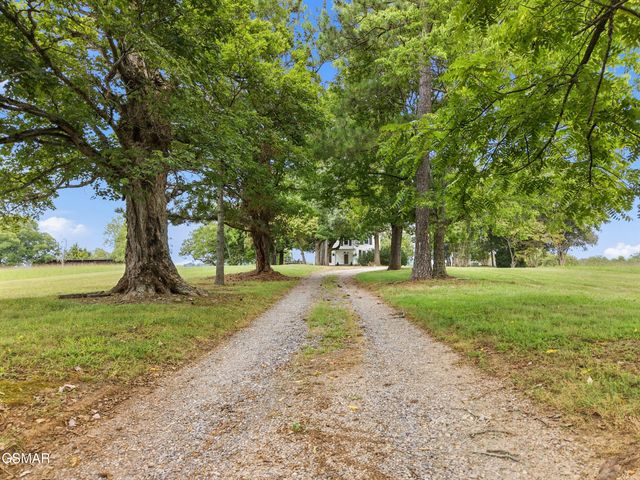 1440 McCleary Bend Road, Sevierville, TN 37876