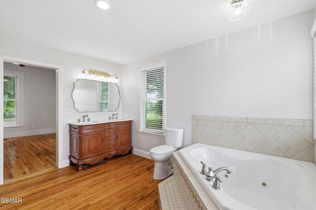 1440 McCleary Bend Road, Sevierville, TN 37876