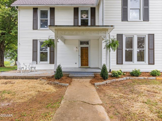 1440 McCleary Bend Road, Sevierville, TN 37876