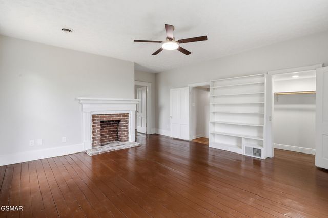 1440 McCleary Bend Road, Sevierville, TN 37876
