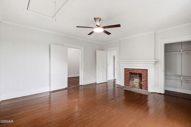 1440 McCleary Bend Road, Sevierville, TN 37876