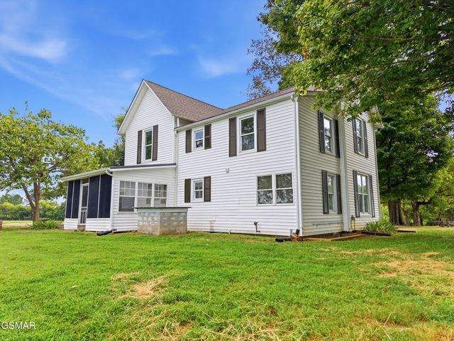 1440 McCleary Bend Road, Sevierville, TN 37876