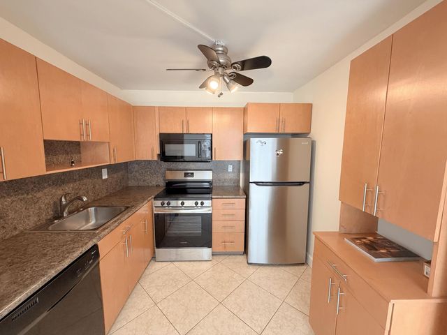 106 BURGUNDY C, Delray Beach, FL 33484