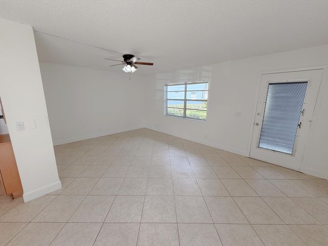 106 BURGUNDY C, Delray Beach, FL 33484