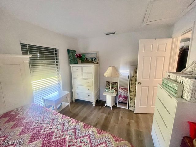 1339 5th AVE N, Naples, FL 34102