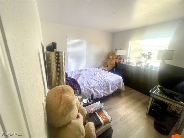 1339 5th AVE N, Naples, FL 34102