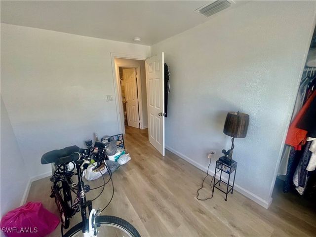 1339 5th AVE N, Naples, FL 34102