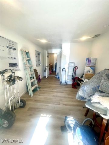 1339 5th AVE N, Naples, FL 34102