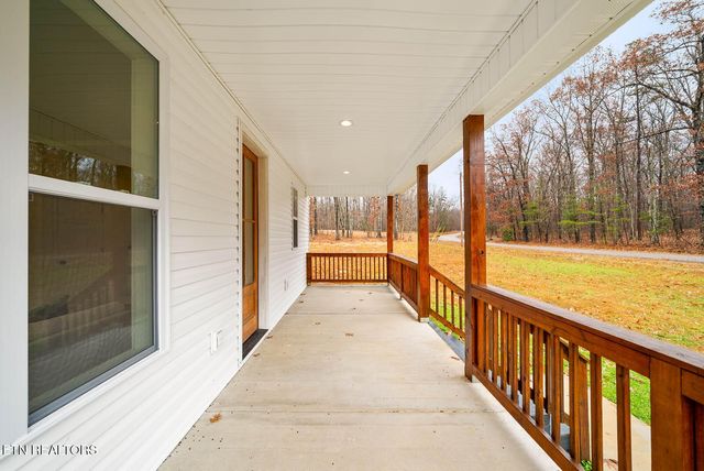 1023 W Laurel Way, Monterey, TN 38574