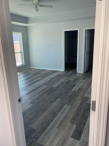 1642 Wrigley Dr, Odessa, TX 79762