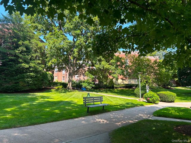329 Palmer Terrace 1.F, Mamaroneck, NY 10543