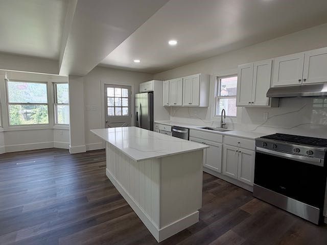 1046 W 30TH Street, Erie, PA 16508