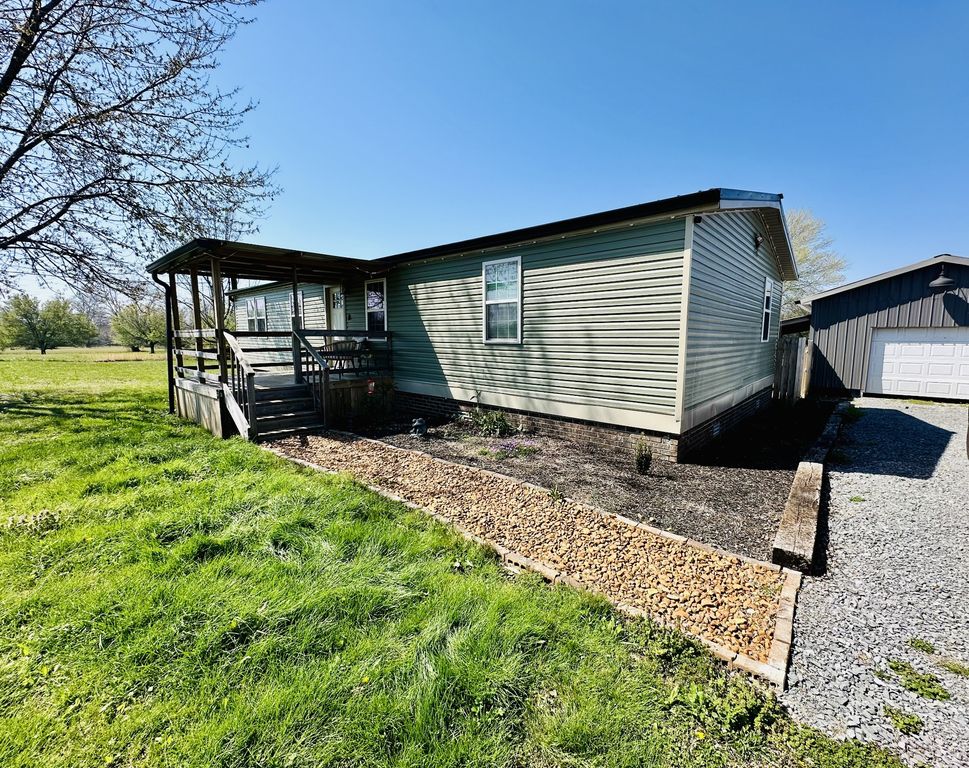 59 Harbin Rd, Fayetteville, TN 37334