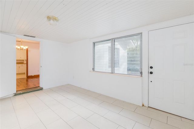 920 NW 20TH STREET, Gainesville, FL 32603