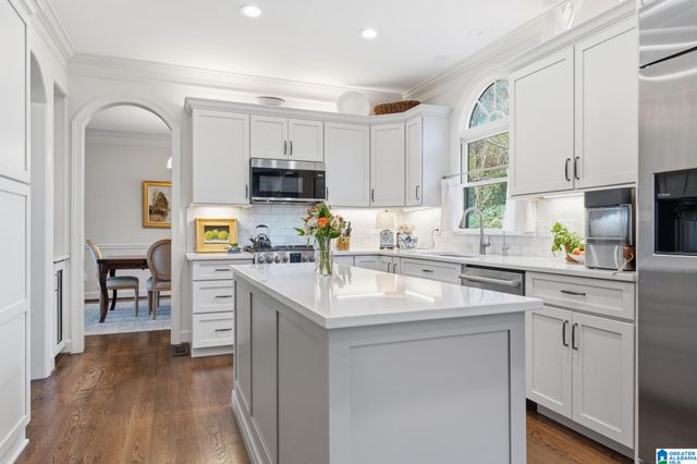 5749 MALLARD LAKE DRIVE, Hoover, AL 35244