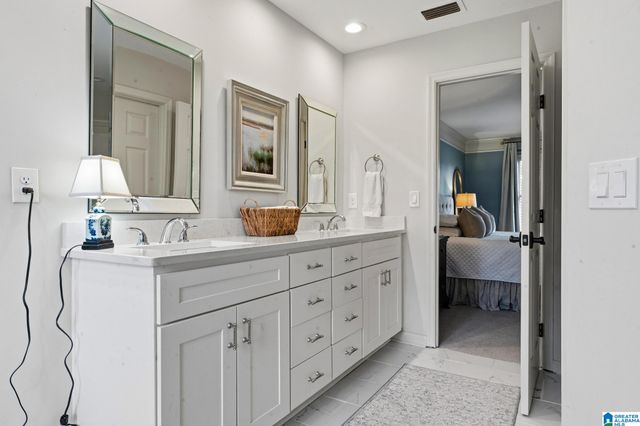 5749 MALLARD LAKE DRIVE, Hoover, AL 35244