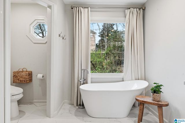 5749 MALLARD LAKE DRIVE, Hoover, AL 35244