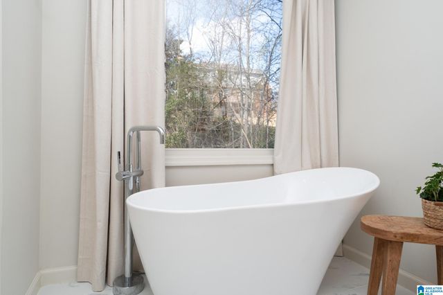 5749 MALLARD LAKE DRIVE, Hoover, AL 35244