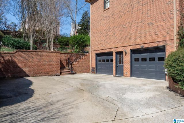 5749 MALLARD LAKE DRIVE, Hoover, AL 35244