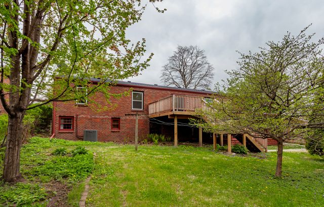 6915 Colby Avenue, Windsor Heights, IA 50324