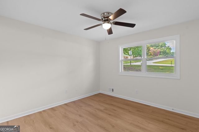 1558 Tanglewood Way NW, Conyers, GA 30012