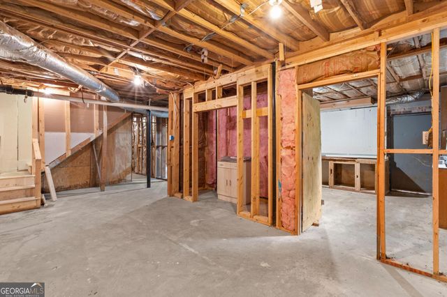 1558 Tanglewood Way NW, Conyers, GA 30012