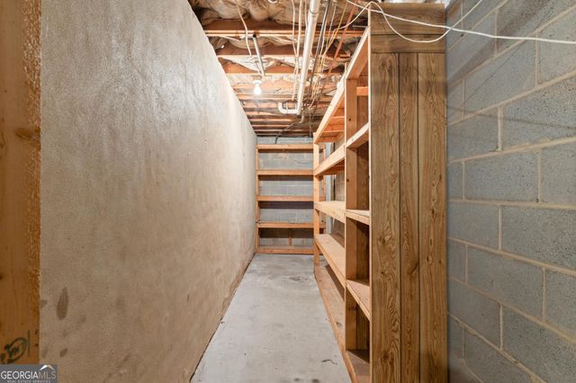 1558 Tanglewood Way NW, Conyers, GA 30012