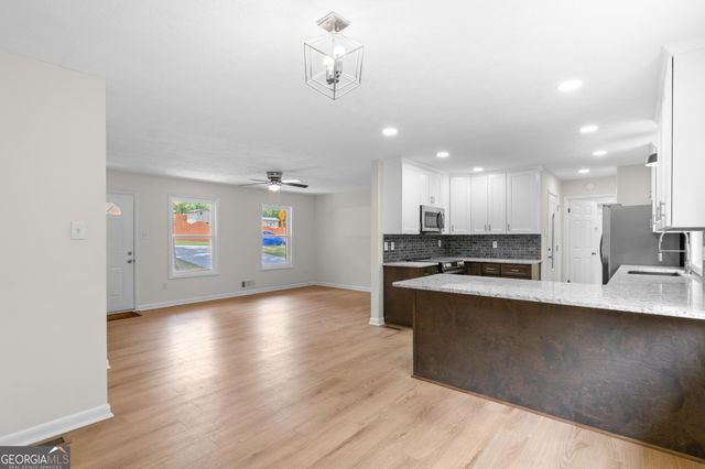 1558 Tanglewood Way NW, Conyers, GA 30012