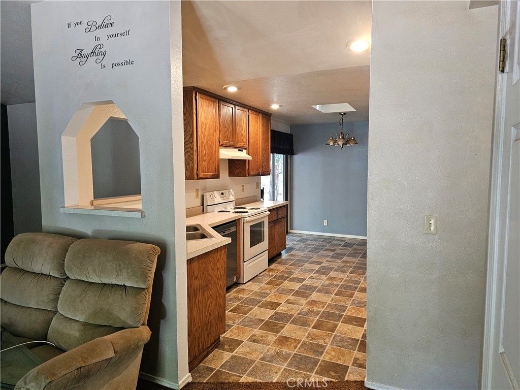 Image 11 of property listing at 14708 Wood Drive, Magalia, CA 95954
