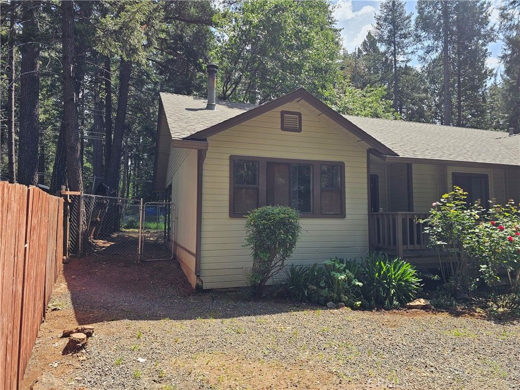 Image 4 of property listing at 14708 Wood Drive, Magalia, CA 95954