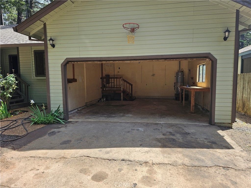Image 9 of property listing at 14708 Wood Drive, Magalia, CA 95954