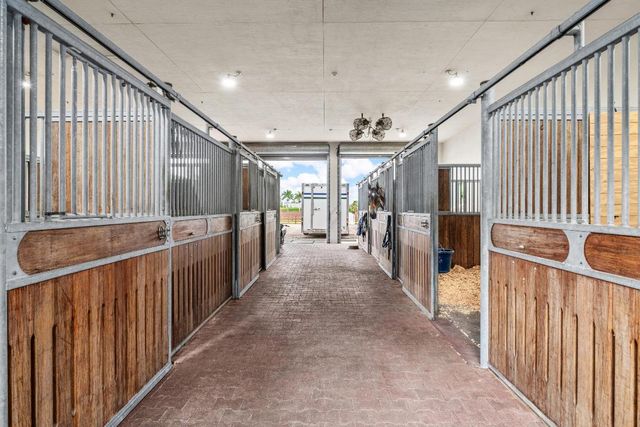 14750 Palm Beach Point Boulevard, Wellington, FL 33414