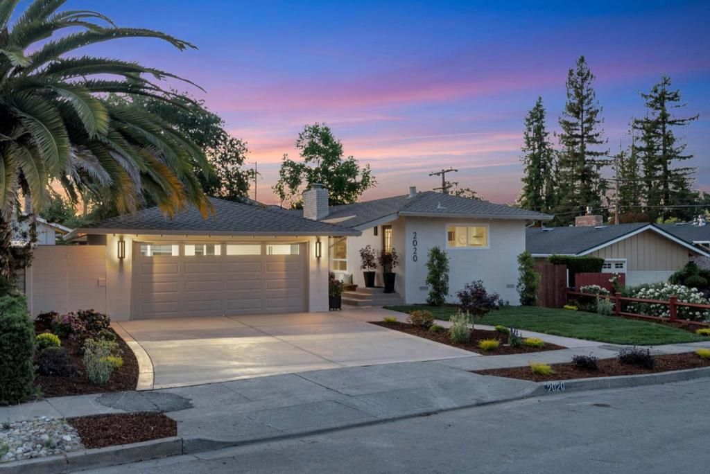 Image 1 of property listing at 2020 Helena Way, Redwood City, CA 94061