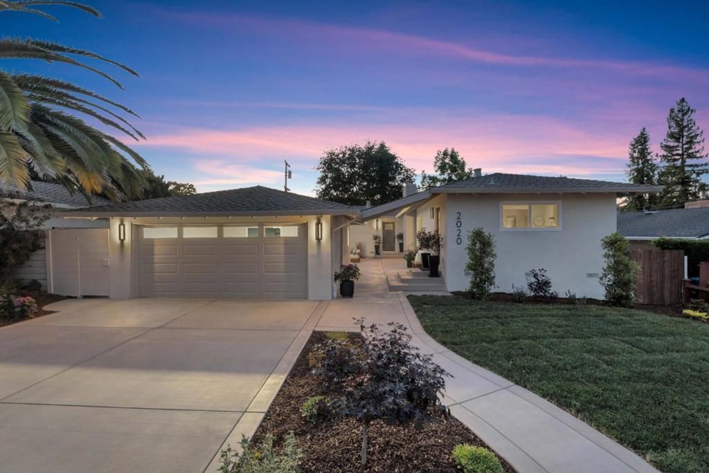 Image 32 of property listing at 2020 Helena Way, Redwood City, CA 94061