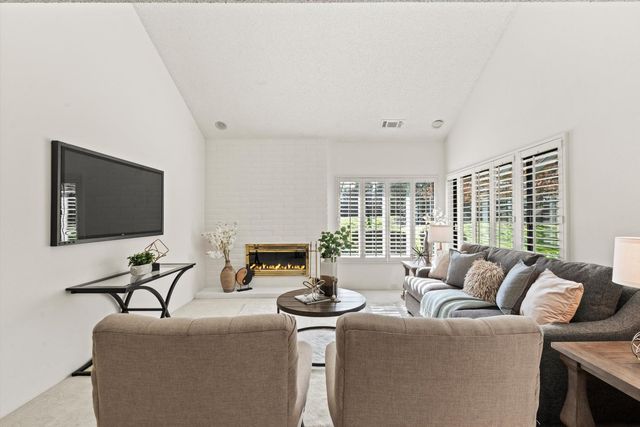 11444 Gold Country Blvd, Gold River, CA 95670