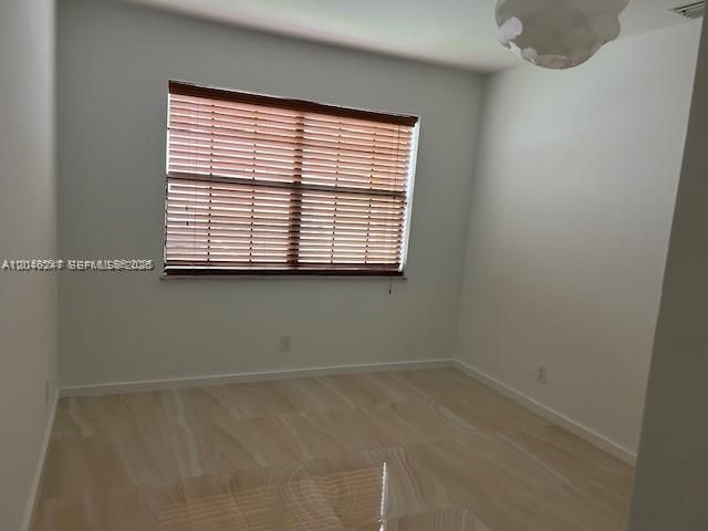 21220 Harbor Way 22122, Aventura, FL 33180