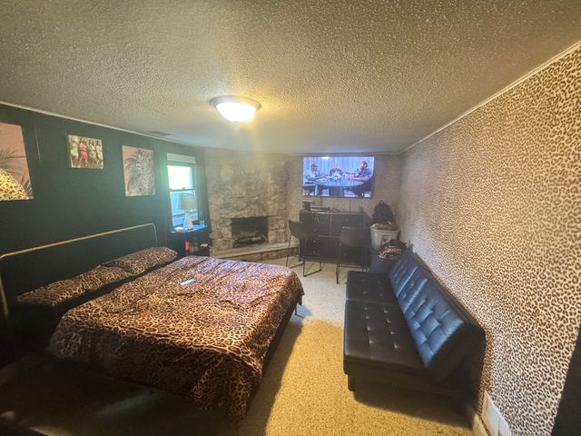 826 E 194th Street, Glenwood, IL 60425