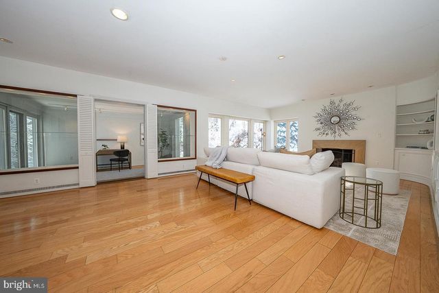 241 CHESWOLD LN, Haverford, PA 19041