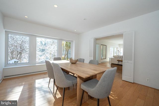 241 CHESWOLD LN, Haverford, PA 19041