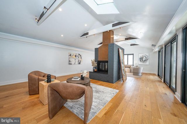 241 CHESWOLD LN, Haverford, PA 19041