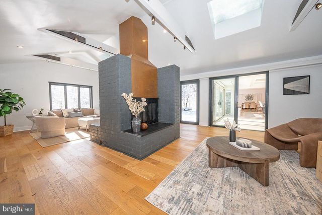 241 CHESWOLD LN, Haverford, PA 19041