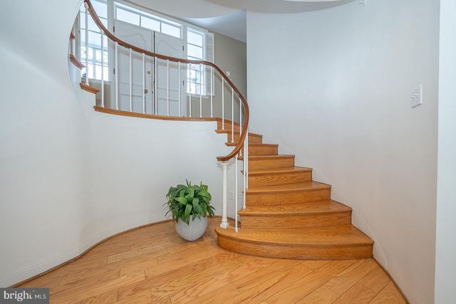 241 CHESWOLD LN, Haverford, PA 19041