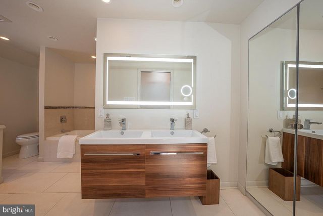 241 CHESWOLD LN, Haverford, PA 19041