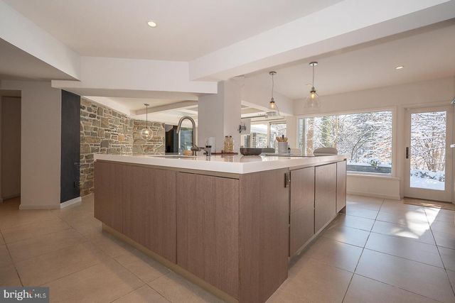 241 CHESWOLD LN, Haverford, PA 19041