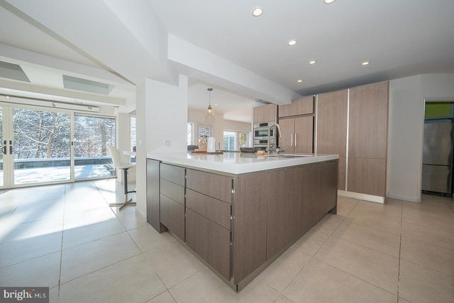 241 CHESWOLD LN, Haverford, PA 19041