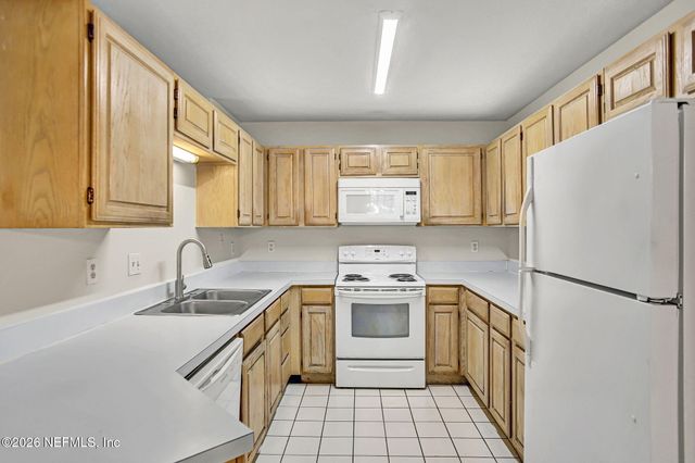 10150 BELLE RIVE Boulevard 407, Jacksonville, FL 32256